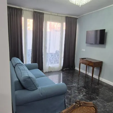 Guest house Mb Monolocale In Via Xx Settembre Cagliari